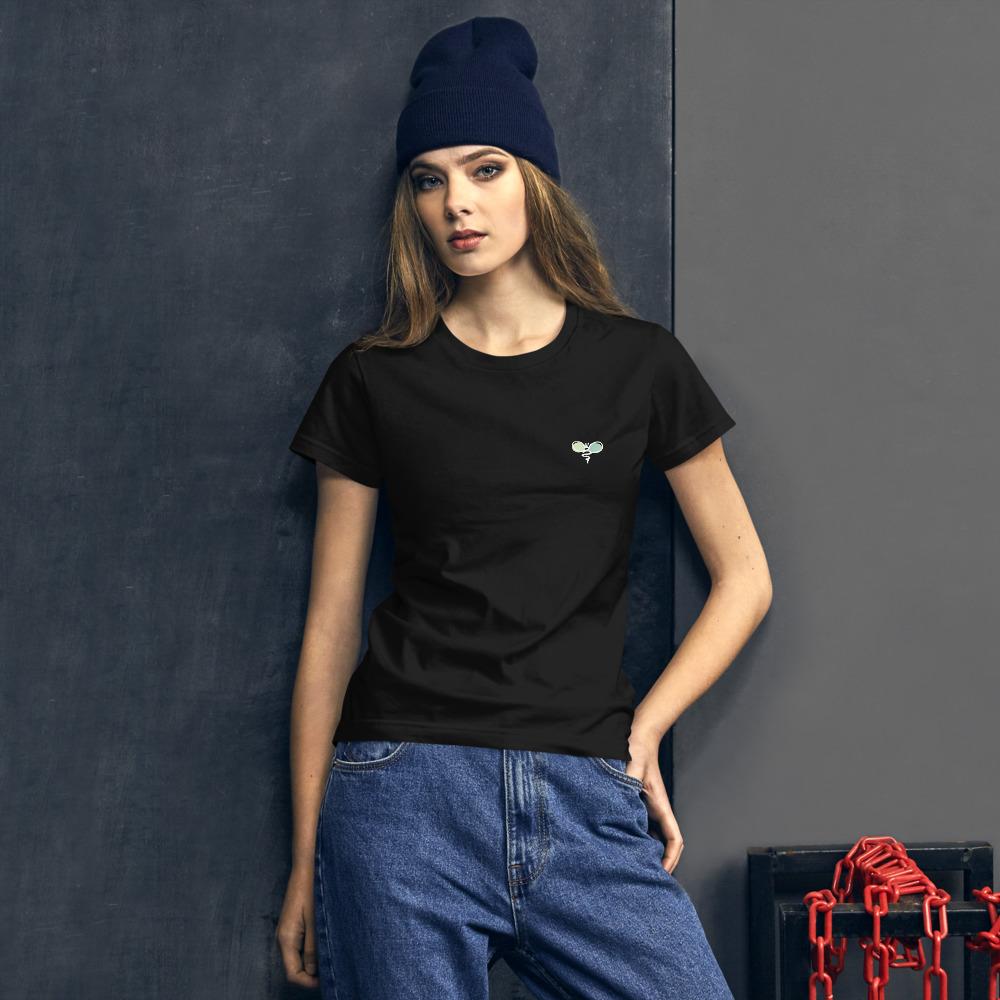Women's short sleeve t-shirt Women's T-Shirt Twisted Bee 